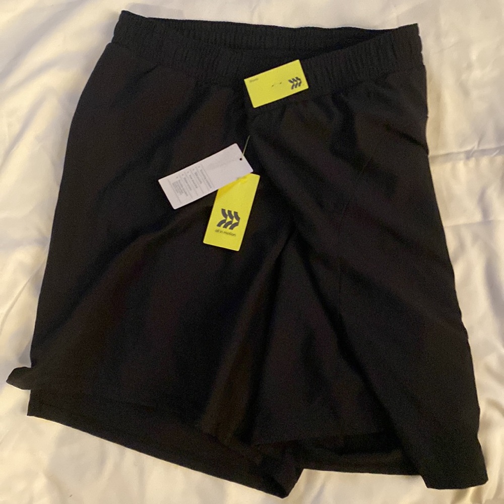 All In Motion Performance Shorts - Picture 2 of 2